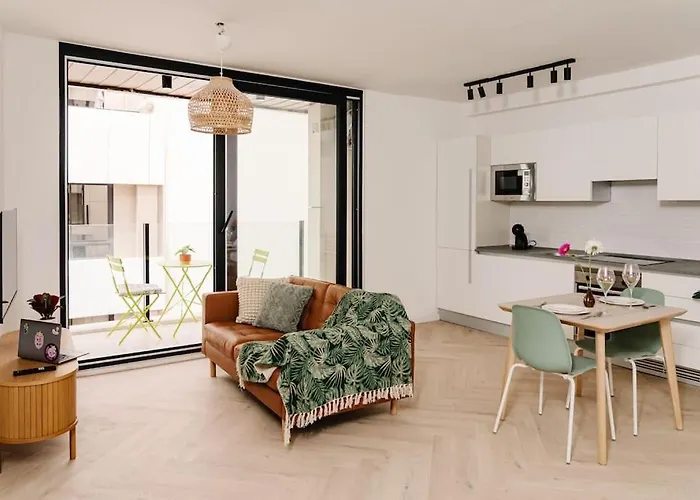 Mainstreet Designer 4 Sliema